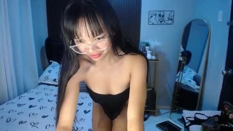 dee online show from February 2025 05:27:01 PM