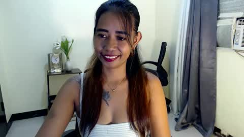 pinaymorena_renelda online show from October 2025 02:30:01 AM