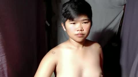 Snapshot of pinayprincesslyn chatting on November 2025 09:15:01 PM Lyn the Lesbian online show from November 2025 09:15:01 PM