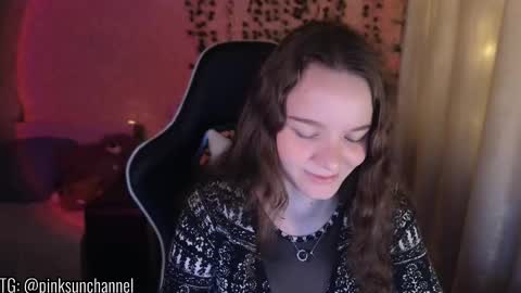 Snapshot of pink__sun chatting on November 2025 06:57:02 PM Stephanie online show from November 2025 06:57:02 PM