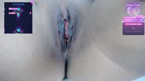 Snapshot of pink__tiffany chatting on December 2024 09:20:02 PM tiffany online show from December 2024 09:20:02 PM