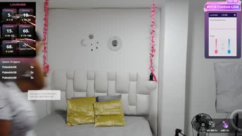 Snapshot of pink__tiffany chatting on January 2025 02:04:01 AM tiffany online show from January 2025 02:04:01 AM