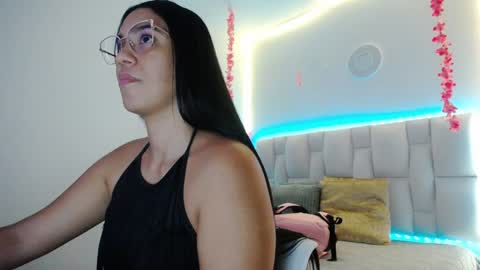 Snapshot of pink__tiffany chatting on January 2025 08:10:02 PM tiffany online show from January 2025 08:10:02 PM