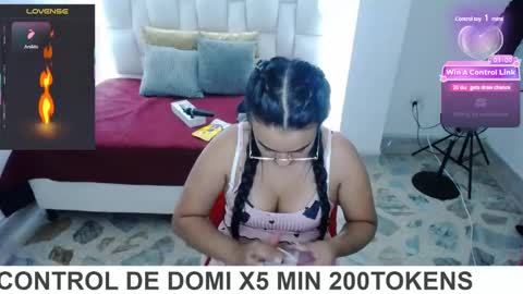 Snapshot of pink__tiffany chatting on February 2025 11:33:02 PM tiffany online show from February 2025 11:33:02 PM