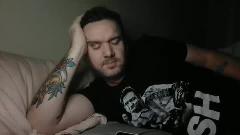 Snapshot of pink_daffodils_and_scream chatting on November 2025 02:33:01 AM Scream online show from November 2025 02:33:01 AM