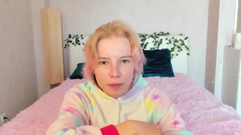 pink_lila18 online show from September 2025 08:14:01 AM