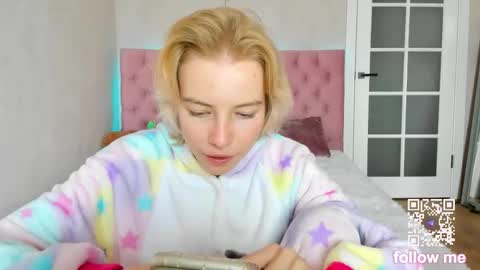 pink_lila18 online show from October 2025 08:22:02 AM