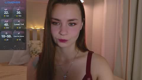 Snapshot of pink_seagull chatting on November 2025 06:18:02 PM Eva online show from November 2025 06:18:02 PM