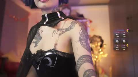 Snapshot of pinkloly69 chatting on October 2025 11:29:02 AM LUISA online show from October 2025 11:29:02 AM