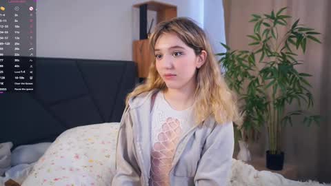  HERES ALICE  WELCOME EVERYONE LOVENSE DOMI REACT TO YOUR TIPS LETS MAKE A GREAT SHOW TOGETHER  online show from February 2025 06:20:02 AM