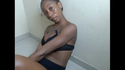 pinknjuicyx online show from December 2024 08:18:01 PM