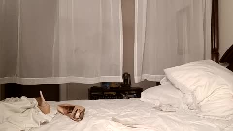 pinkpillbambi online show from November 2025 02:34:01 AM