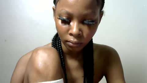 Snapshot of pinky_lov chatting on February 2025 06:55:02 PM pinky_lov online show from February 2025 06:55:02 PM