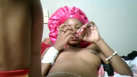 Snapshot of pinky_lov chatting on March 2025 02:10:02 AM pinky_lov online show from March 2025 02:10:02 AM