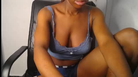 Snapshot of pinky_pussy68635 chatting on October 2025 06:34:01 AM Arena online show from October 2025 06:34:01 AM
