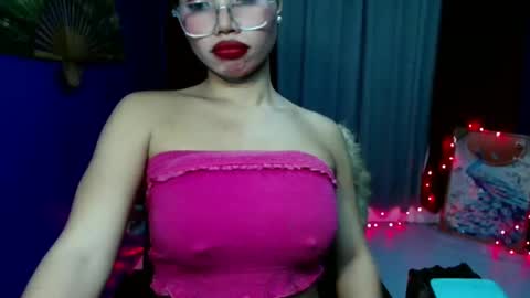 Snapshot of pinky_pussybobby69 chatting on October 2025 04:13:01 PM Tina online show from October 2025 04:13:01 PM