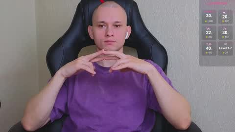 Snapshot of pistonpojizni chatting on December 2024 05:49:01 AM STRONGBEAUTY online show from December 2024 05:49:01 AM