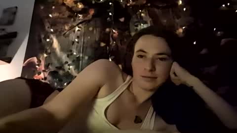 Snapshot of pixie_bella chatting on October 2025 03:23:02 AM pixie_bella online show from October 2025 03:23:02 AM