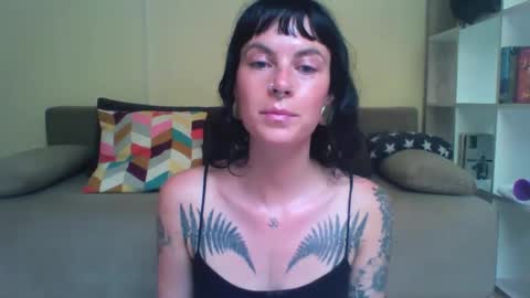 pixiecatfairy online show from October 2025 11:07:02 AM