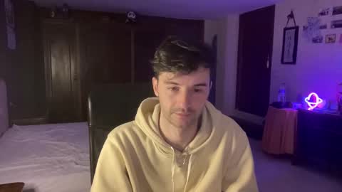 placebo14 online show from January 2025 06:24:01 PM