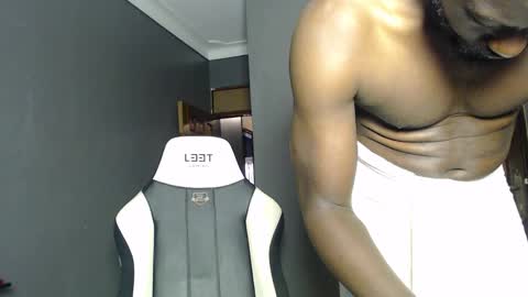 Snapshot of playboytit chatting on October 2025 07:06:01 AM playboytit online show from October 2025 07:06:01 AM