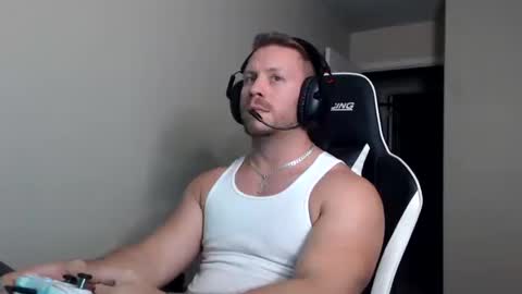 Player online show from October 2025 12:01:02 AM