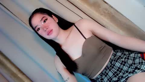 Snapshot of playfulcock69_kate chatting on November 2025 12:43:01 AM kate online show from November 2025 12:43:01 AM