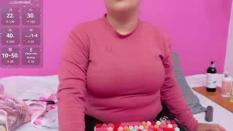 Snapshot of playfulcurvymommy chatting on September 2025 07:26:02 PM Scarlett online show from September 2025 07:26:02 PM