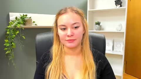 Valeria online show from January 2025 05:49:02 PM