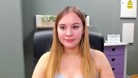 Valeria online show from February 2025 05:48:01 PM