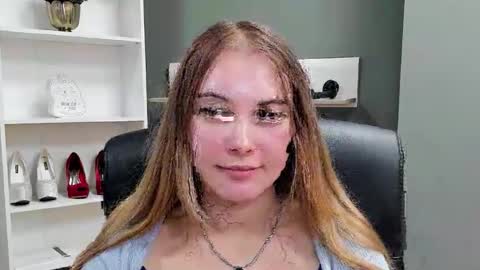 Snapshot of playgirl_valeria chatting on October 2025 08:04:02 PM Valeria online show from October 2025 08:04:02 PM