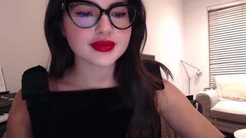 Snapshot of playnofuckinggames chatting on December 2024 08:05:02 PM Mary online show from December 2024 08:05:02 PM