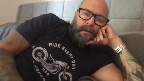 Snapshot of pleasesitonmycock chatting on October 2025 03:24:01 PM PleaseSitOnMyCock online show from October 2025 03:24:01 PM