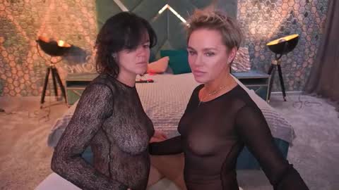 Snapshot of pleasurewecouple chatting on November 2025 02:06:01 PM Ira brunette and Vika blonde online show from November 2025 02:06:01 PM