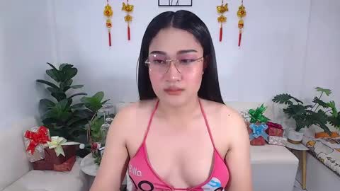 Ploysai online show from February 2025 07:12:02 AM