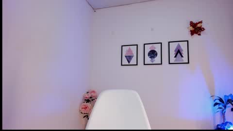 Snapshot of pocahontas_sensual chatting on January 2025 11:02:01 PM Jasmine online show from January 2025 11:02:01 PM