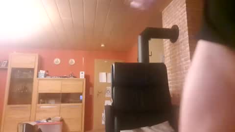 Snapshot of pointman72 chatting on November 2025 06:30:02 PM pointman72 online show from November 2025 06:30:02 PM