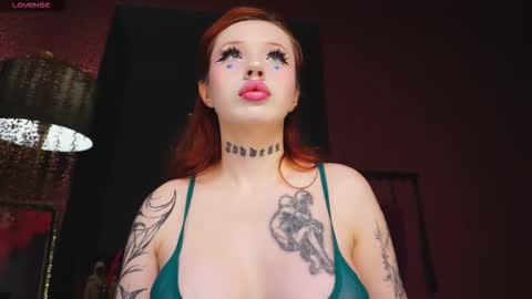 Snapshot of poisonivvy_ chatting on November 2025 05:41:02 AM next streams mon wed sat sun 5am-1pm utc online show from November 2025 05:41:02 AM