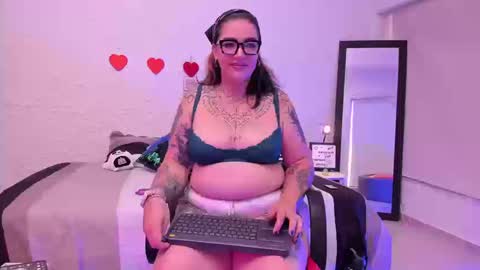 poisson_ivy_ online show from September 2025 08:31:02 PM