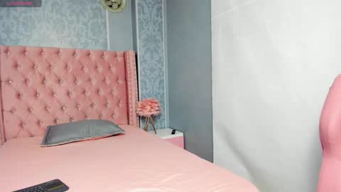 PAOLA or pola online show from January 2025 11:19:02 AM