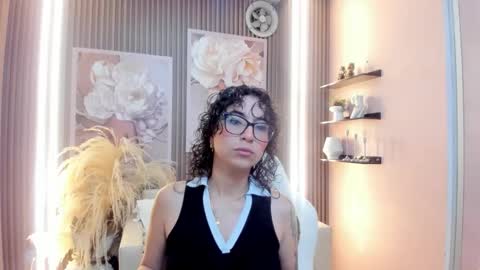 PAOLA or pola online show from September 2025 10:18:02 AM