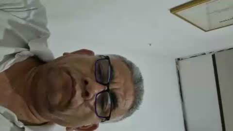 Snapshot of poli475 chatting on October 2025 03:07:01 AM poli online show from October 2025 03:07:01 AM