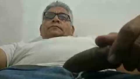 Snapshot of poli475 chatting on November 2025 06:34:02 AM poli online show from November 2025 06:34:02 AM