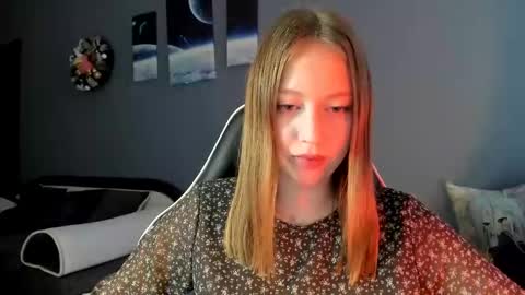 Snapshot of polihoney chatting on February 2025 02:12:02 PM Polina online show from February 2025 02:12:02 PM