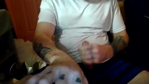 Snapshot of polishrifle3 chatting on November 2025 07:40:01 AM jaws online show from November 2025 07:40:01 AM