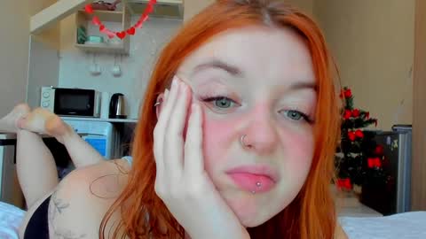 Snapshot of polly_luna chatting on December 2024 11:23:02 AM Polly online show from December 2024 11:23:02 AM