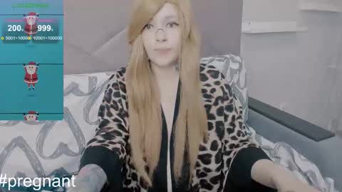 Snapshot of polly_wow chatting on September 2025 11:34:02 AM Polly online show from September 2025 11:34:02 AM
