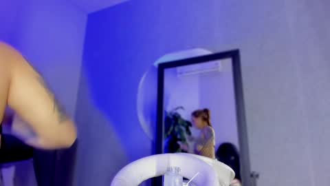 POLLY online show from January 2025 10:40:02 AM