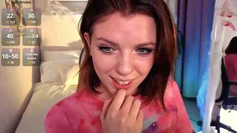 Snapshot of pollyrouge chatting on November 2025 02:28:01 PM Your Polly follow me online show from November 2025 02:28:01 PM