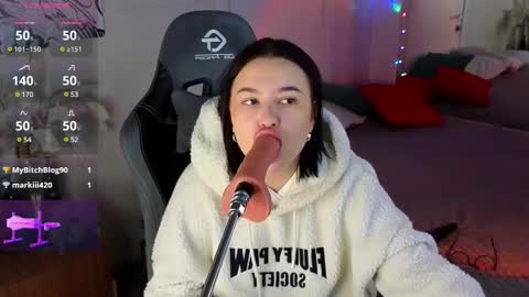 pollyshmidt online show from December 2024 03:55:02 AM